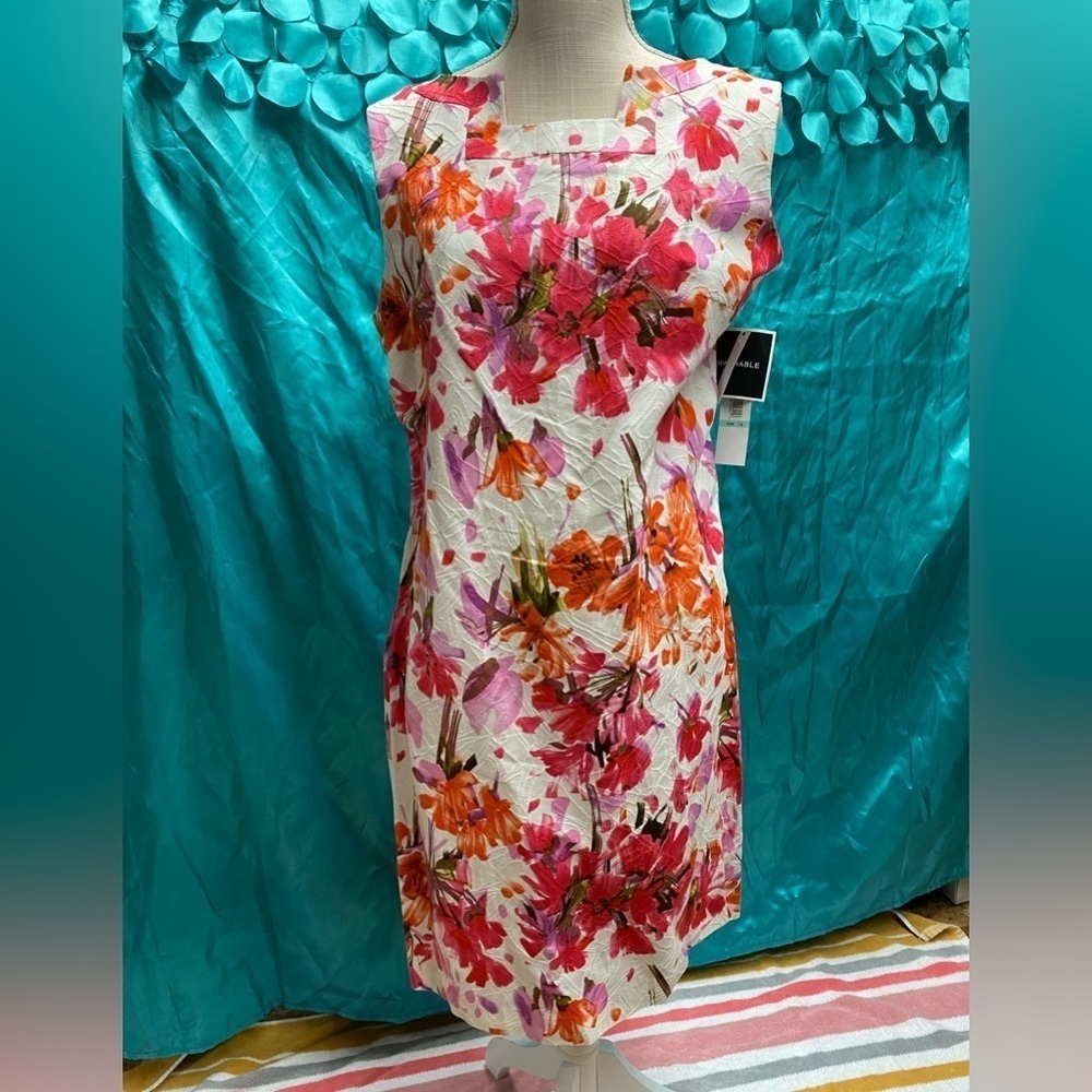 NWT Madison Leigh size 16 pink floral‎